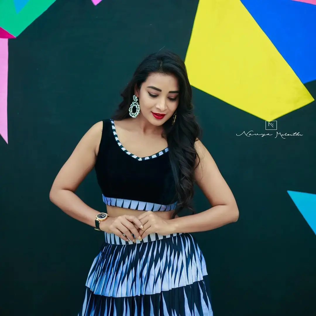 Maa TV Actress Bhanu Sri Wearing Black Lehenga Choli